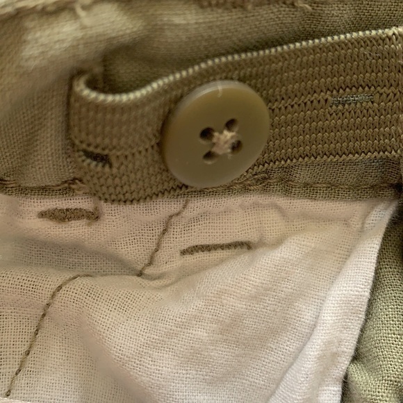 8/$20 Linen Blend Convertible Shorts Size 4 - Picture 5 of 8